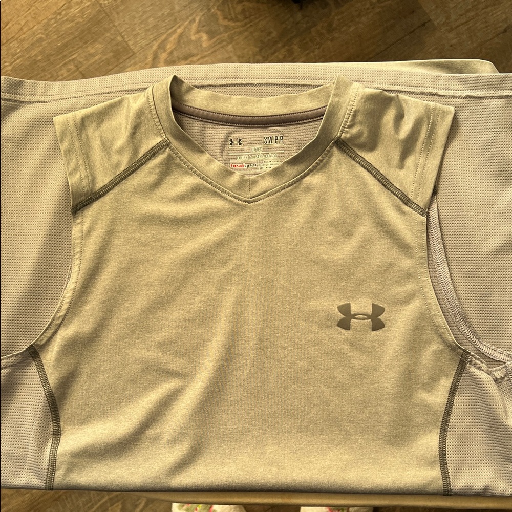 Under Armour Gray Sleeveless Performance Tee